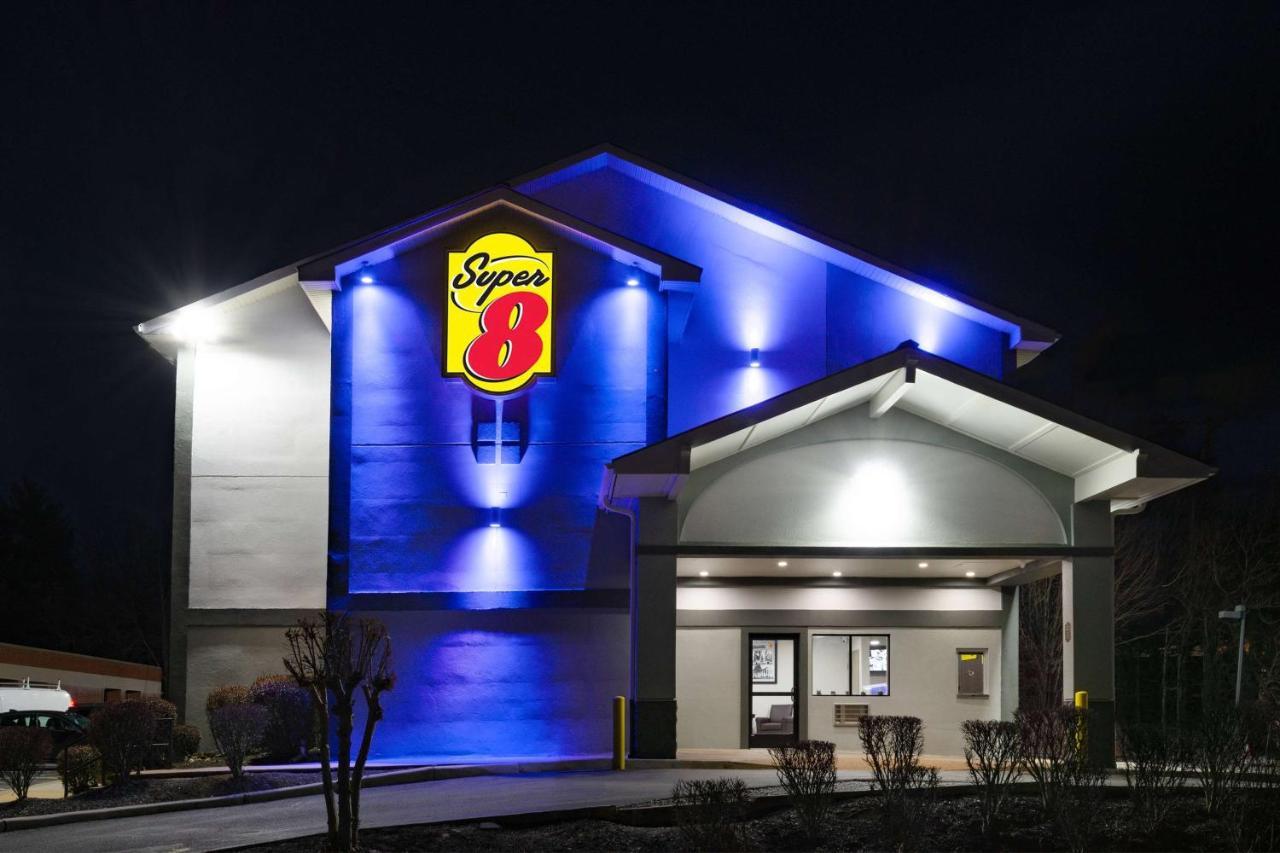 Super 8 By Wyndham Σάρλοτσβιλ Εξωτερικό φωτογραφία